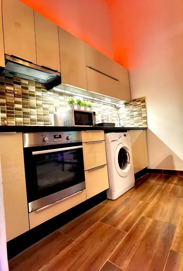 Dolce Vita Supremier Apartment Будапеща Екстериор снимка